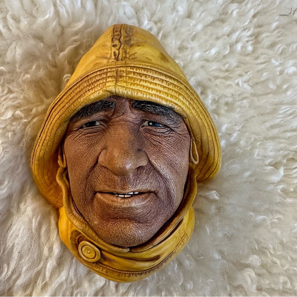 Pristine condition Bossons seafarer Lifeboatman chalkware portrait head